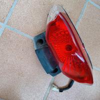 FANALE FARO POSTERIORE PEUGEOT LXR 200 2009 2014