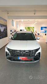 auto suv Tucson Hybrid Hyundai 