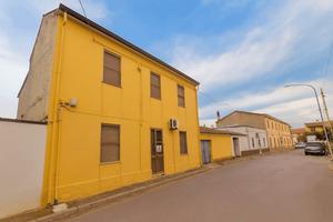 Terralba - Indipendente con giardino