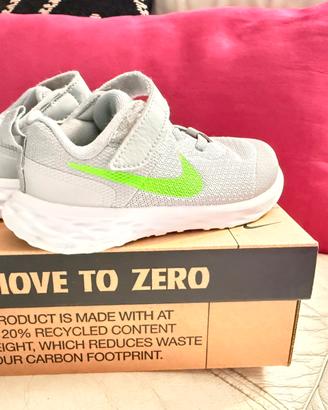 Scarpe Nike revolution n.26.