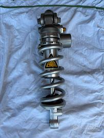 Mono ammortizzatore Yamaha R1 2005