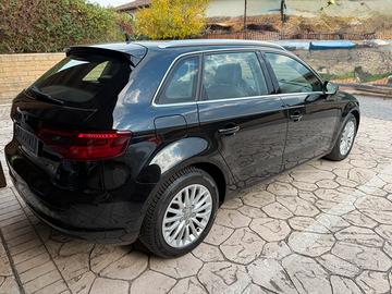 Audi A3 Sportback 1.6 tdi Ambiente 105 cv
