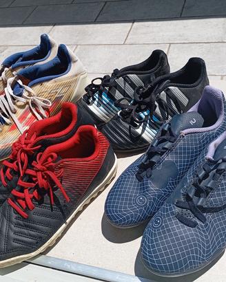 4 Paia di scarpe da calcio, taglie 40.5, 34 32 31 