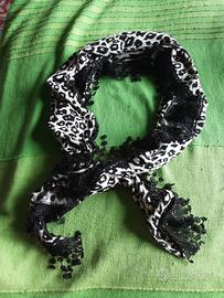 Sciarpa leopardata