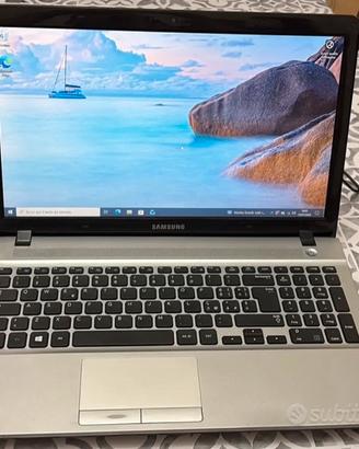 Portatile Samsung 15.6 NO270E5G (4 GB Ram)
