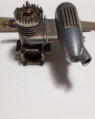 motore vintage per autoaereomodellisimo 