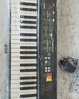 Tastiera Yamaha PSR-F52 161 tasti + custodia
