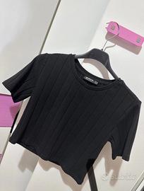 Maglietta corta nera