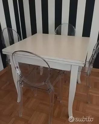 Tavolo bianco quadrato allungabile 40 x40