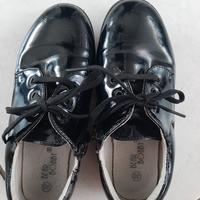 scapre bimbo eleganti