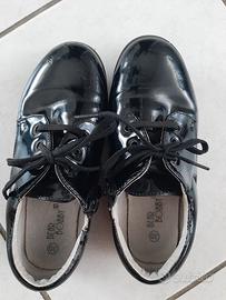 scapre bimbo eleganti