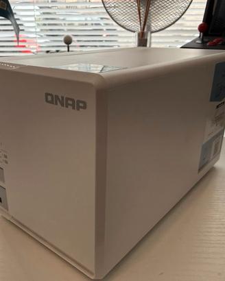 QNAP TS-351 NAS 3 bay con 3x 4TB, 128GB NVMe