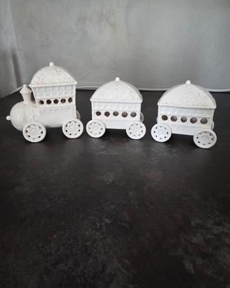 Trenino in ceramica 