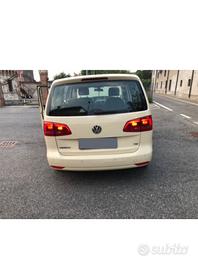 Auto Touran