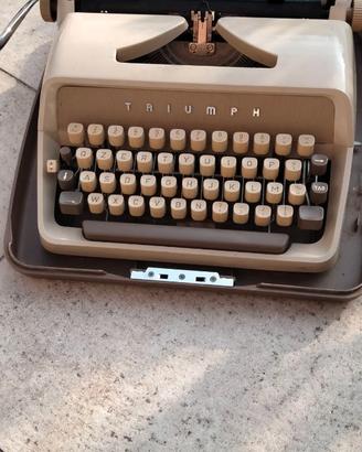 Macchina da scrivere Triumph Gabriele E.