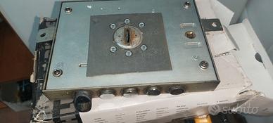 Serratura completa per portoni blindati