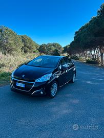 Peugeot 208 perfetto in tutto