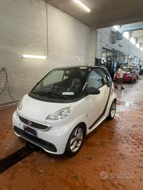 SMART ForTwo 1000 52 kW MHD coupé pulse