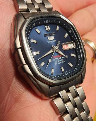 Seiko 5 Superior Titanium