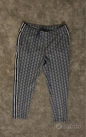 pantaloni lacoste