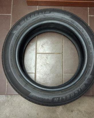 Gomme Michelin estive
