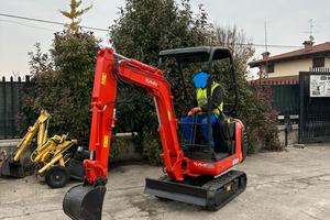 E202 MINIESCAVATORE KUBOTA KX41