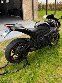 Suzuki gsx r 750 k7