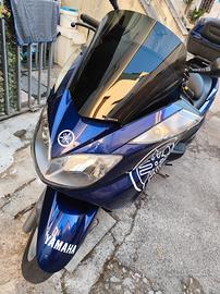 Yamaha scooter 
