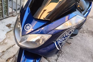 Yamaha scooter 