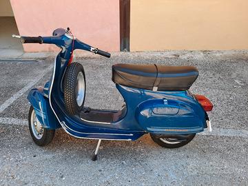 vespa primavera et3 