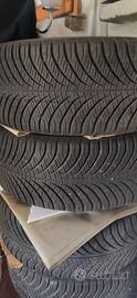 Cerchi con gomme misura 215/45R16/90V