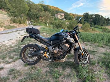 Honda Cb 650 R 2022 patente A2
