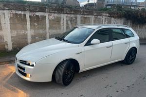 Alfa Romeo 159