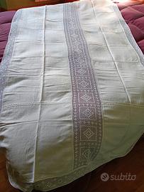 Copritavolo bianco artigianale