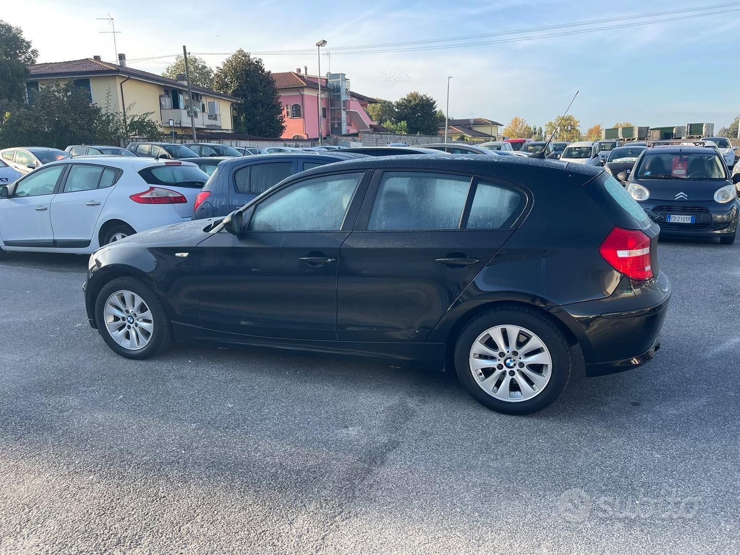 BMW 118 2010 photo 5