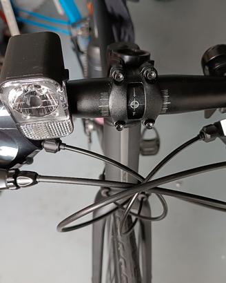 leve Shimano sora 9V  e manubrio