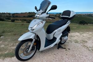 Honda SH300i
