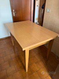 Tavolo cucina 120x80x80 legno robusto