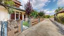villa-a-schiera-a-cento