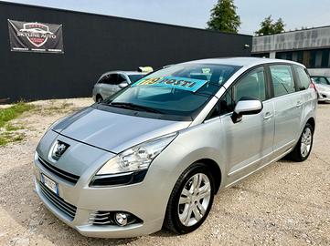 Peugeot 5008 1.6 hdi 112CV 7 posti 2011 neopatenta