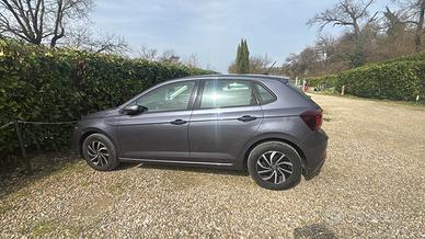VOLKSWAGEN POLO 2022