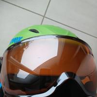 Casco Uvex  con visiera