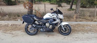 Moto xj6