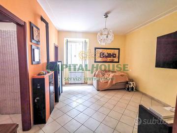 S2 bilocale in corte con posti auto
