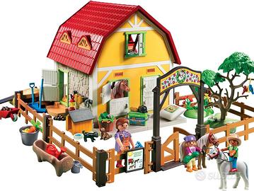 Maneggio dei pony e suv con rimorchio