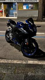 Yzr-r125