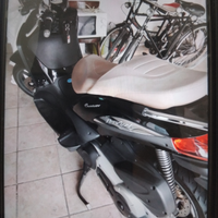 Scooter Piaggio Beverly cruiser
