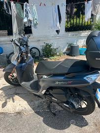 Sym 125 scooter