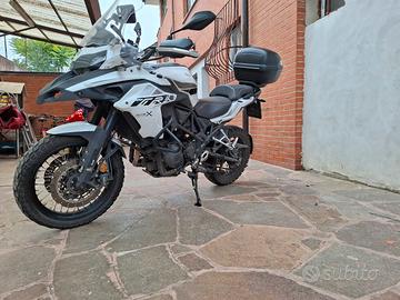 Benelli trk502x