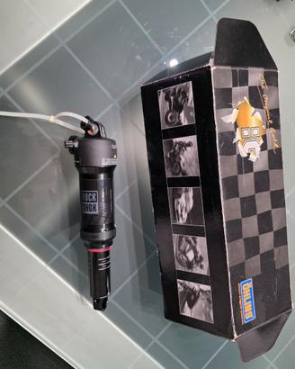 ammortizzatore posteriore ad aria RockShox Deluxe